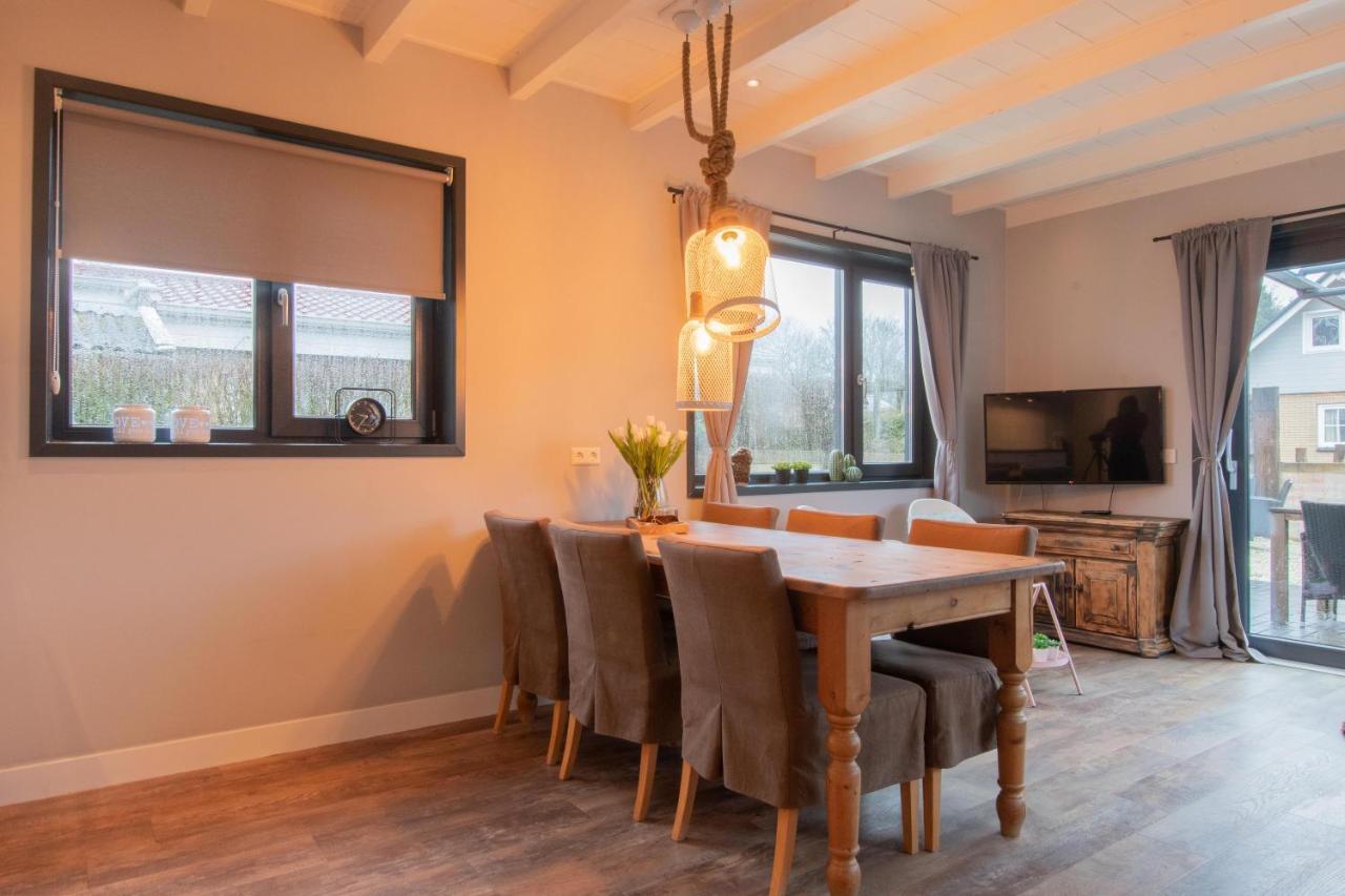Stijlvol Ingerichte Bungalow In Baarland 外观 照片