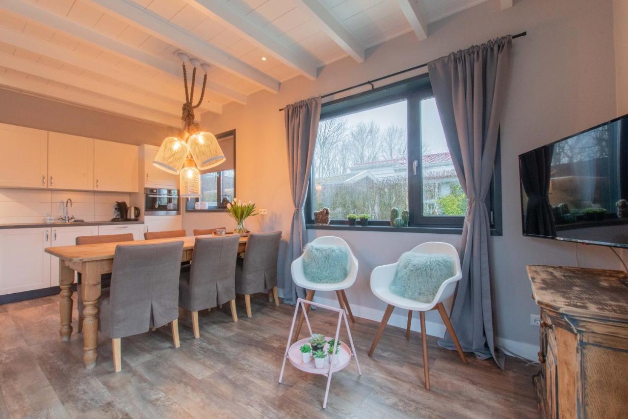 Stijlvol Ingerichte Bungalow In Baarland 外观 照片